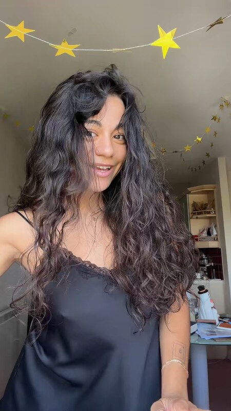 Emiliana Embrogno nude photo 3