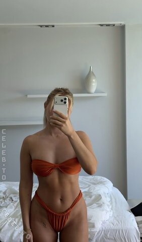 Emilia_wue nude photo 8