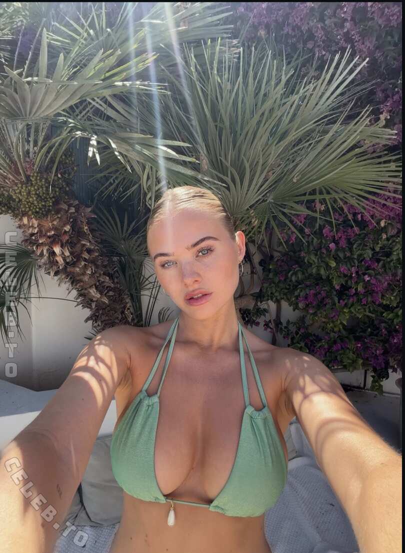 Emilia_wue nude photo 3