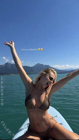 Emilia_wue Fresh (1 photo)
