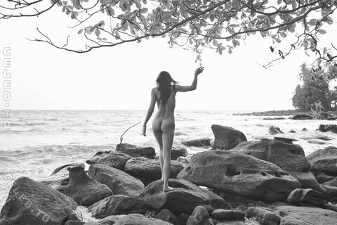 Emilie Payet nude