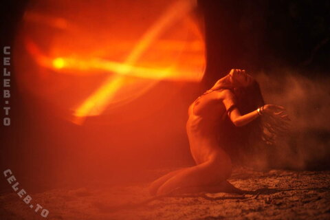 Emilie Payet nude photo 19