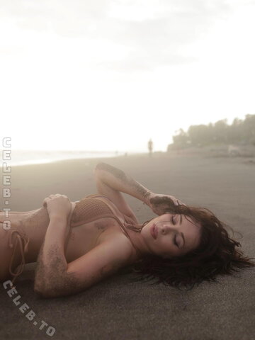 Emiliia.ar nude photo 82