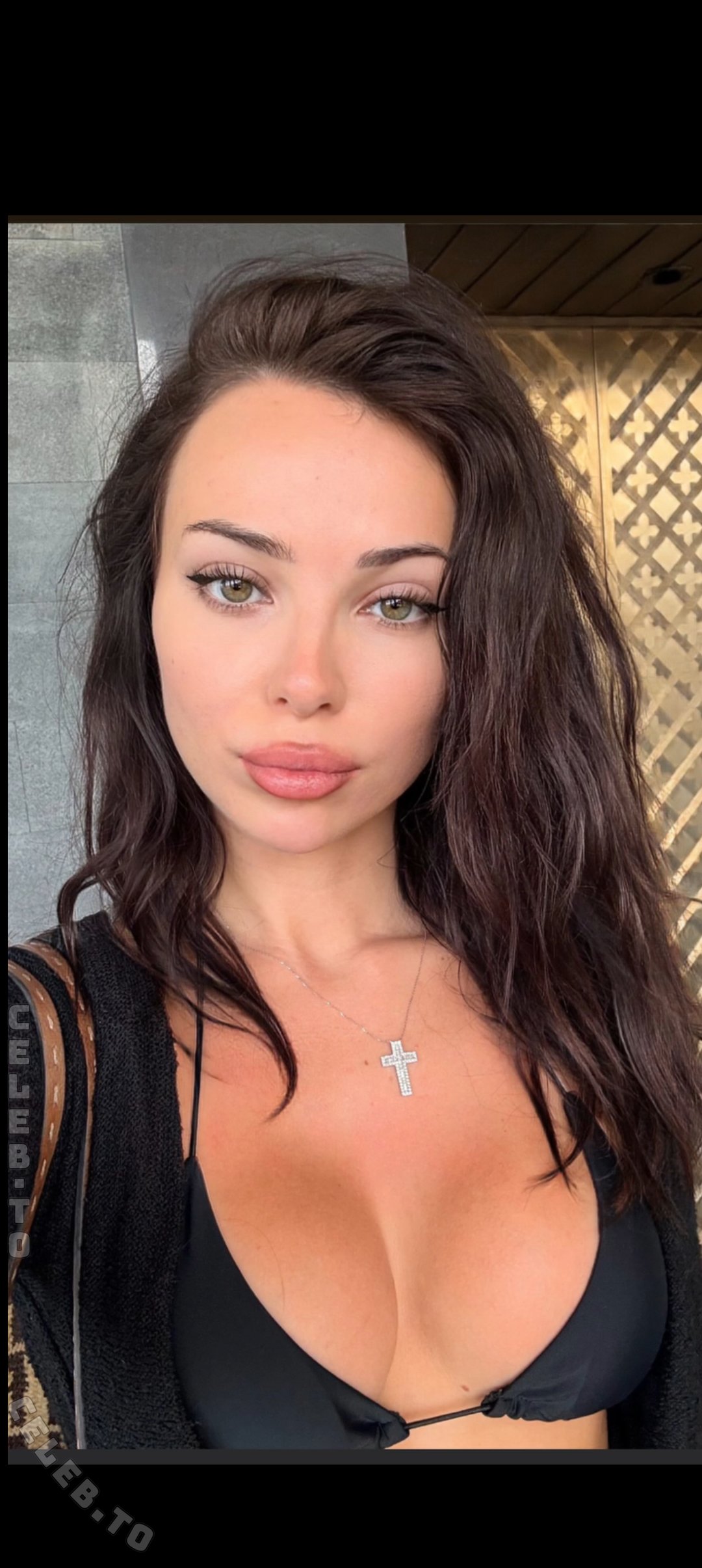 Emiliia.ar nude photo 1