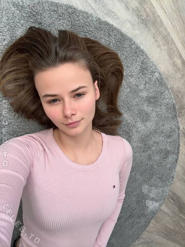 Emiliy Dreams nude photo 15