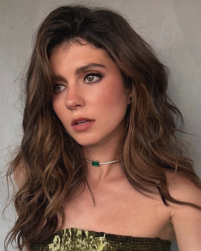 Emily Bader nude photo 2