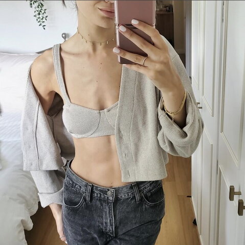 Emily Canham nude photo 2