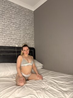 Emily Dobbin nude photo 1