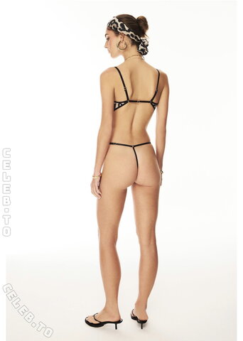 Emily Feld nude photo 6