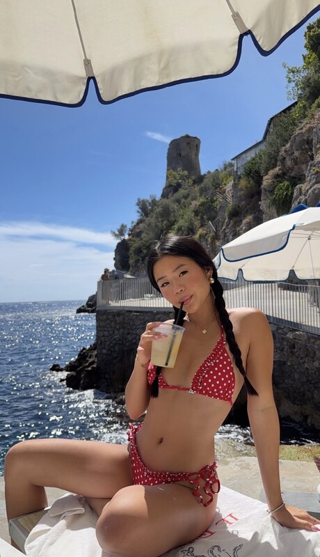 Emily ha nude photo 9
