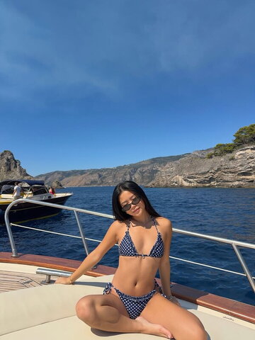 Emily ha nude photo 11