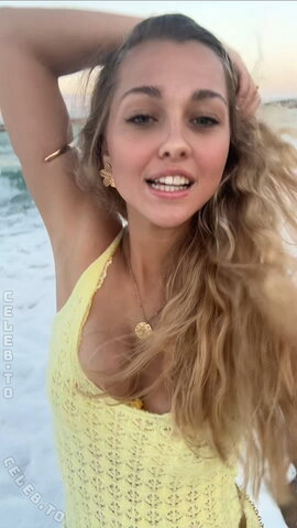 Emily Maurer nude photo 61