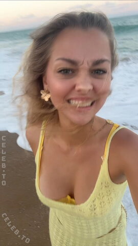 Emily Maurer nude photo 58