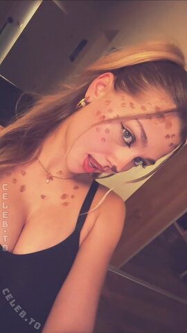 Emily Maurer nude photo 100