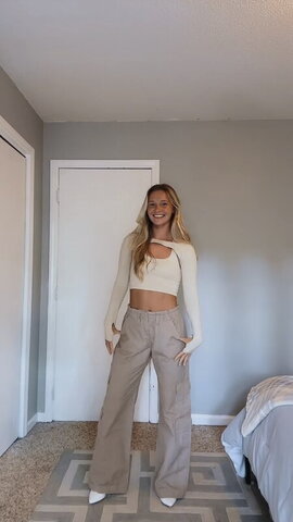 Emily Sentner nude photo 12