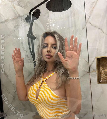 Emilybee69 Fresh (3 photos)