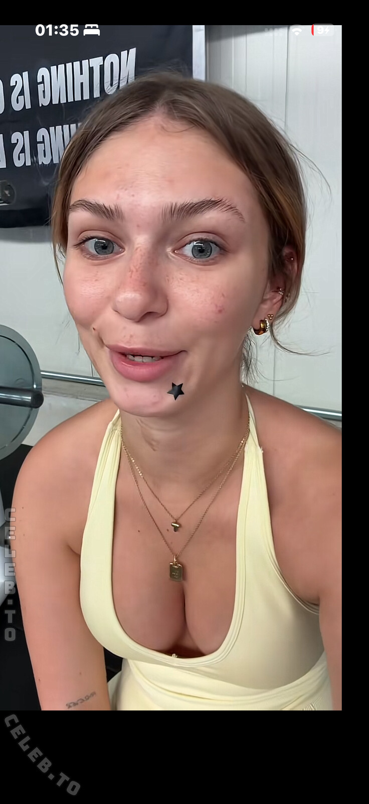 Emilylior nude photo 4