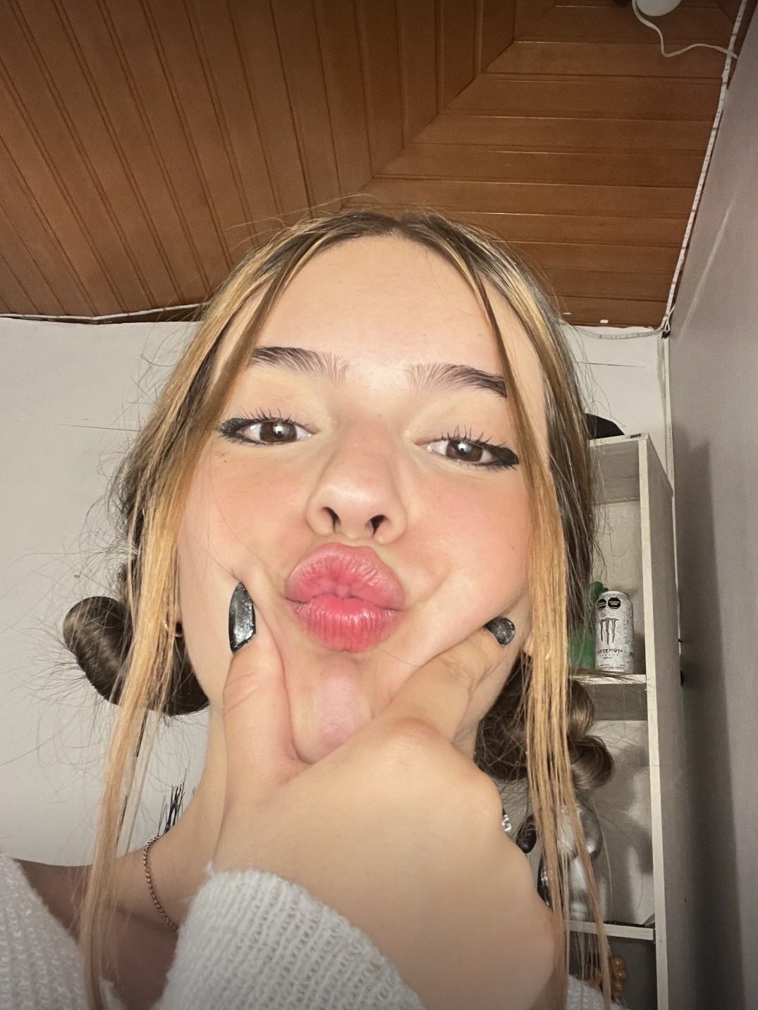 Emilymiller_ nude photo 2