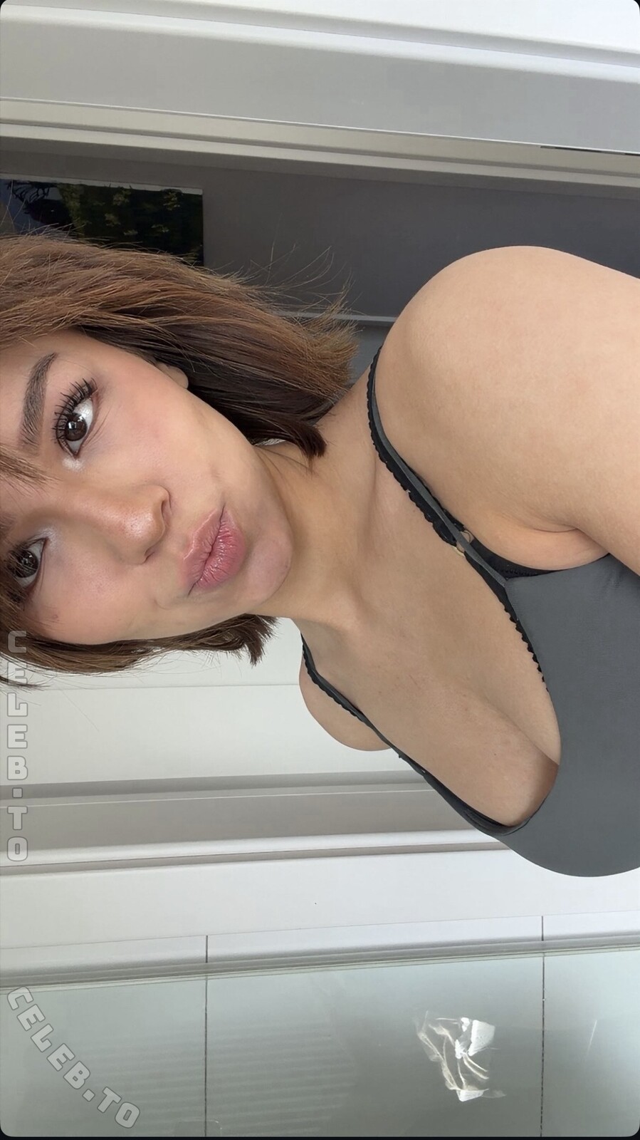 Emilyynl nude photo 7