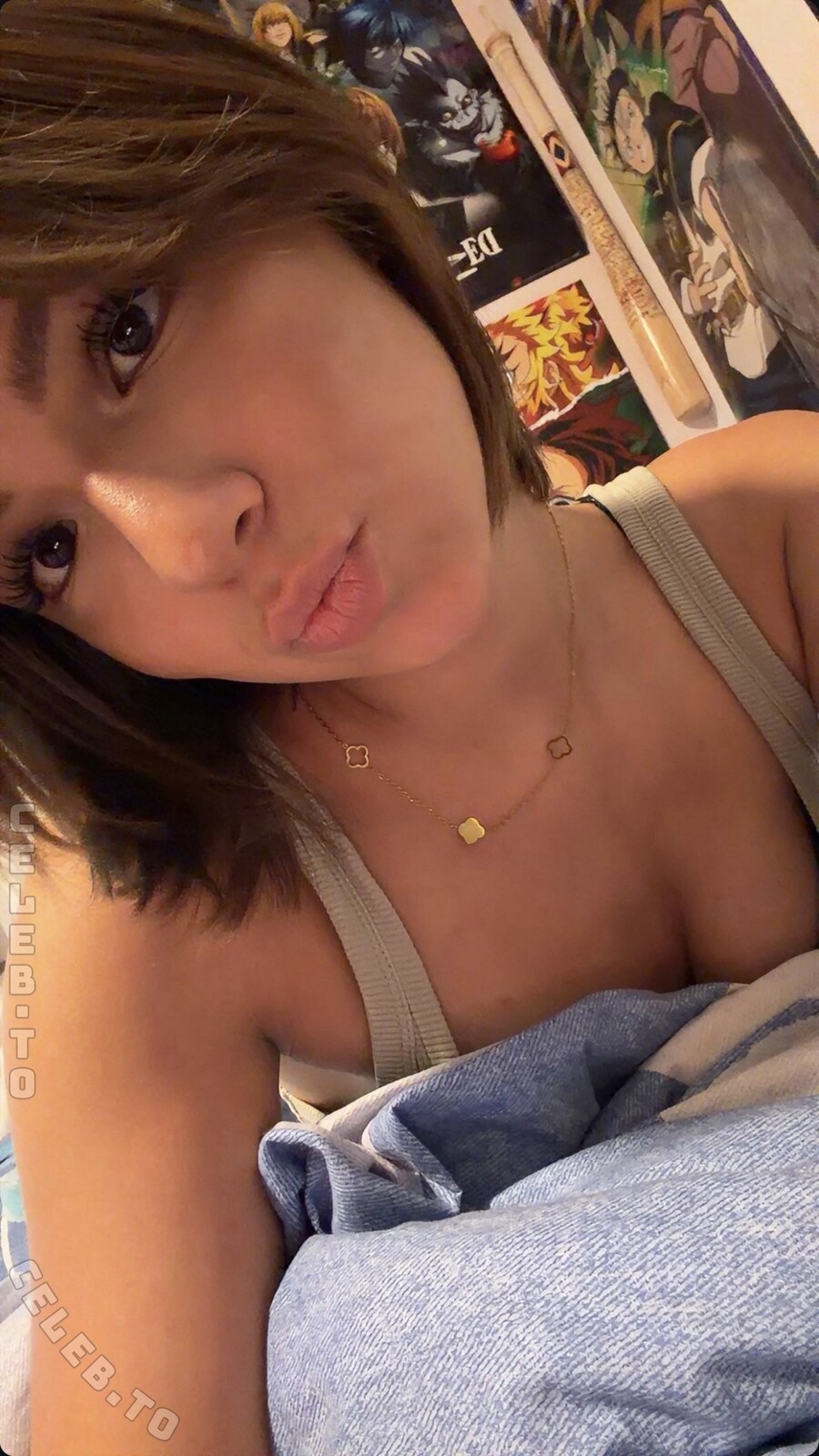 Emilyynl nude photo 1