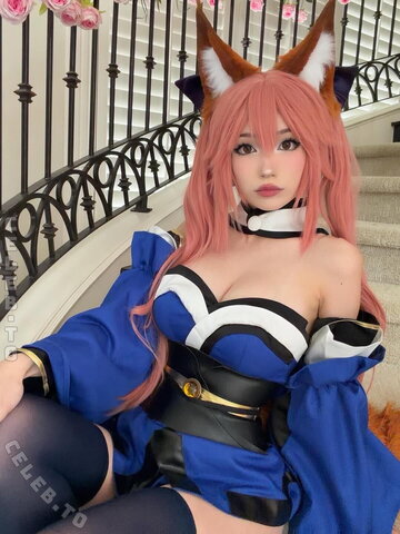 Emiru – From her stream + the 4 from insta