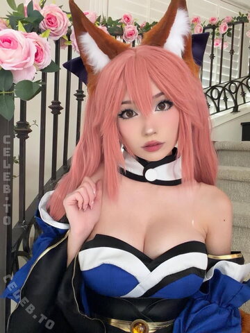 Emiru nude photo 14