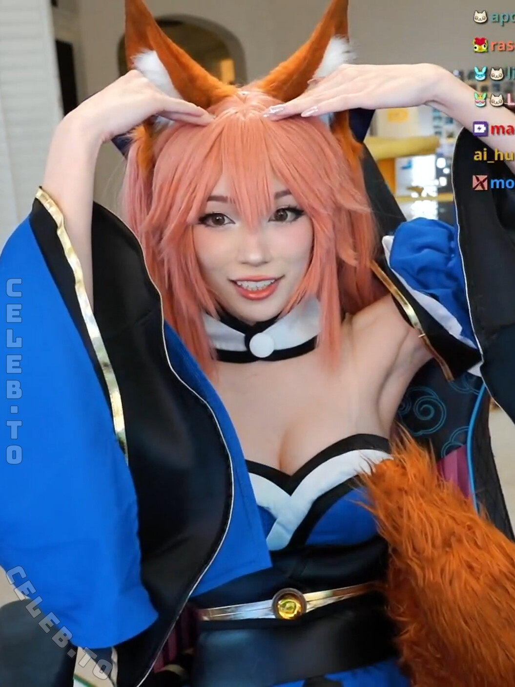 Emiru nude photo 12