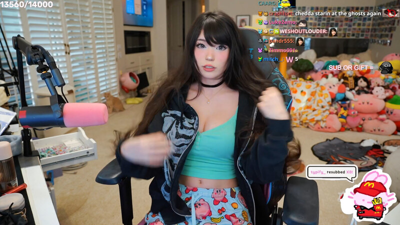 Emiru nude photo 5