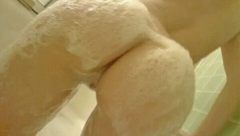Emiru nude photo 25
