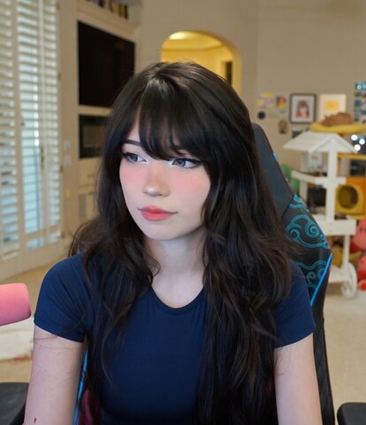Emiru photo 4