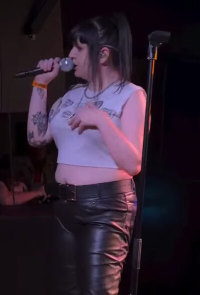 Emma Blackery nude photo 6