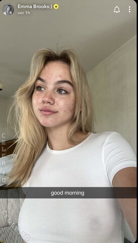 Emma Brooks nude photo 2
