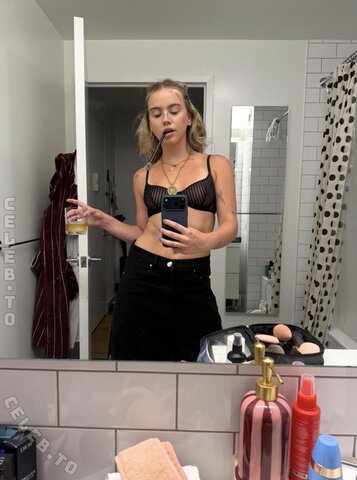 Emma Brooks – Instagram post from 24.06