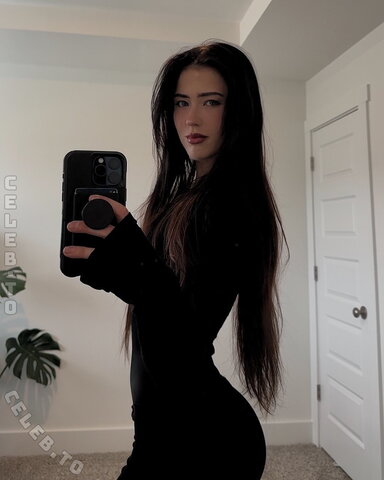 Emma Lanyi Ratcliffe Hot (4 photos)