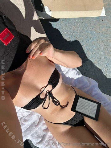 Emma May nude photo 5