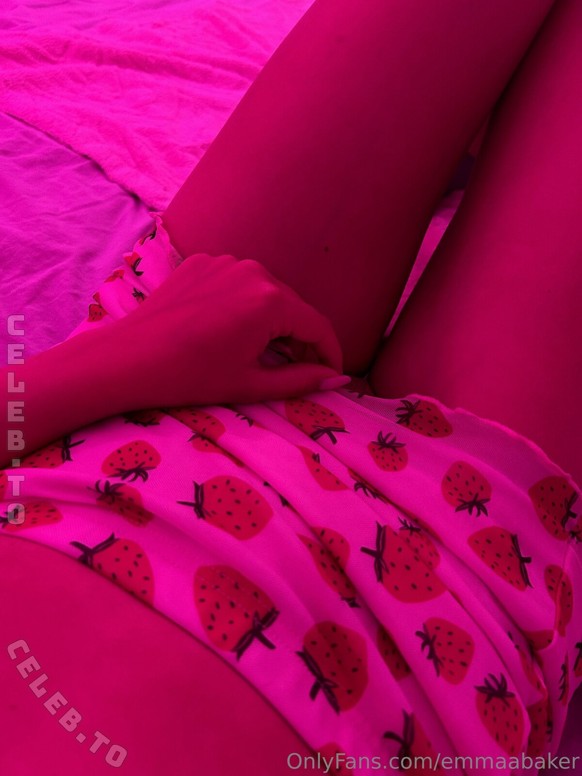 Emmaabaker nude photo 1