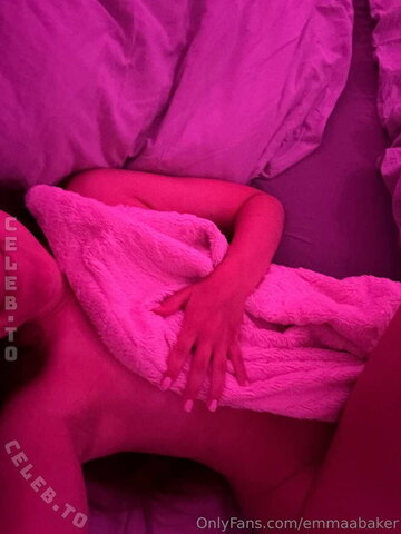 Emmaabaker nude photo 2