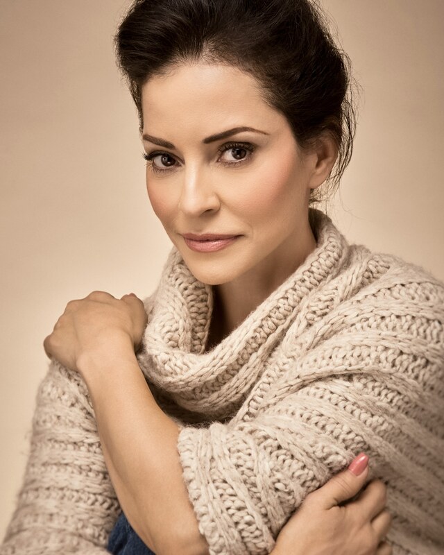 Emmanuelle Vaugier nude photo 1