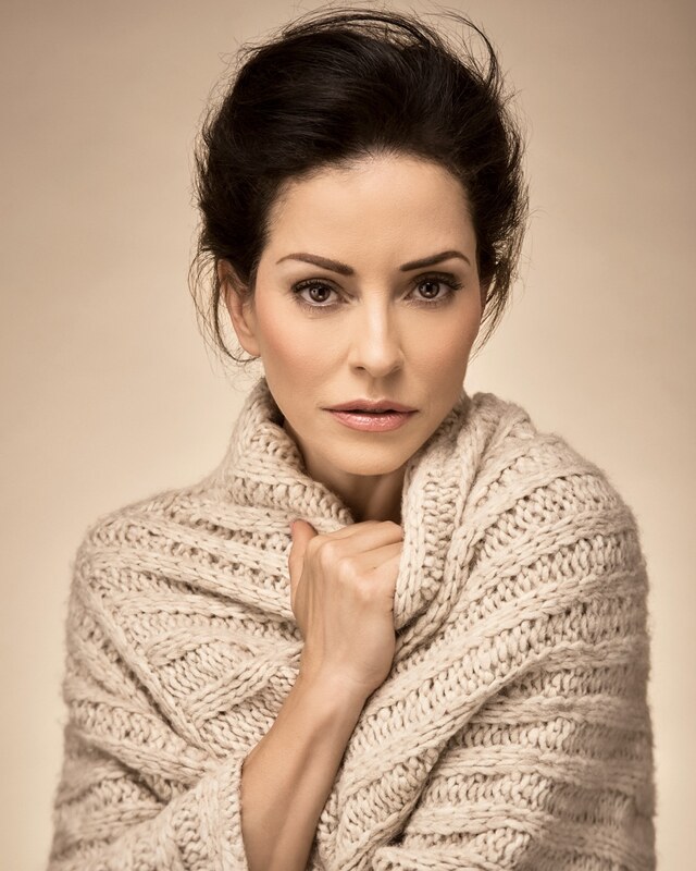 Emmanuelle Vaugier nude photo 2