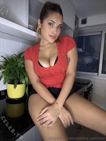 emma.sommer nude photo 8
