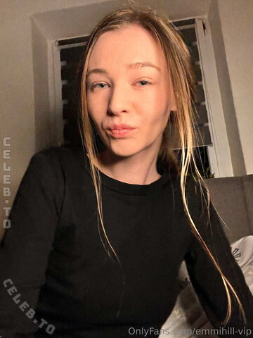 Emmi-Hill nude photo 62