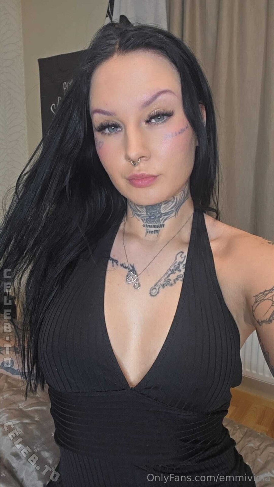Emmi Viola nude photo 9