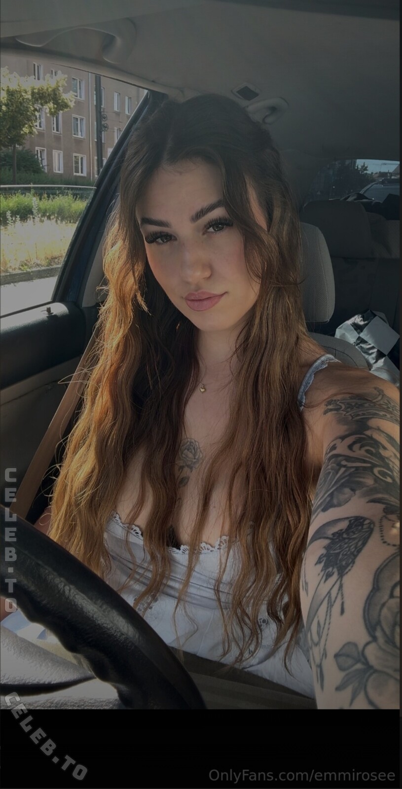 Emmirosee_ nude photo 3
