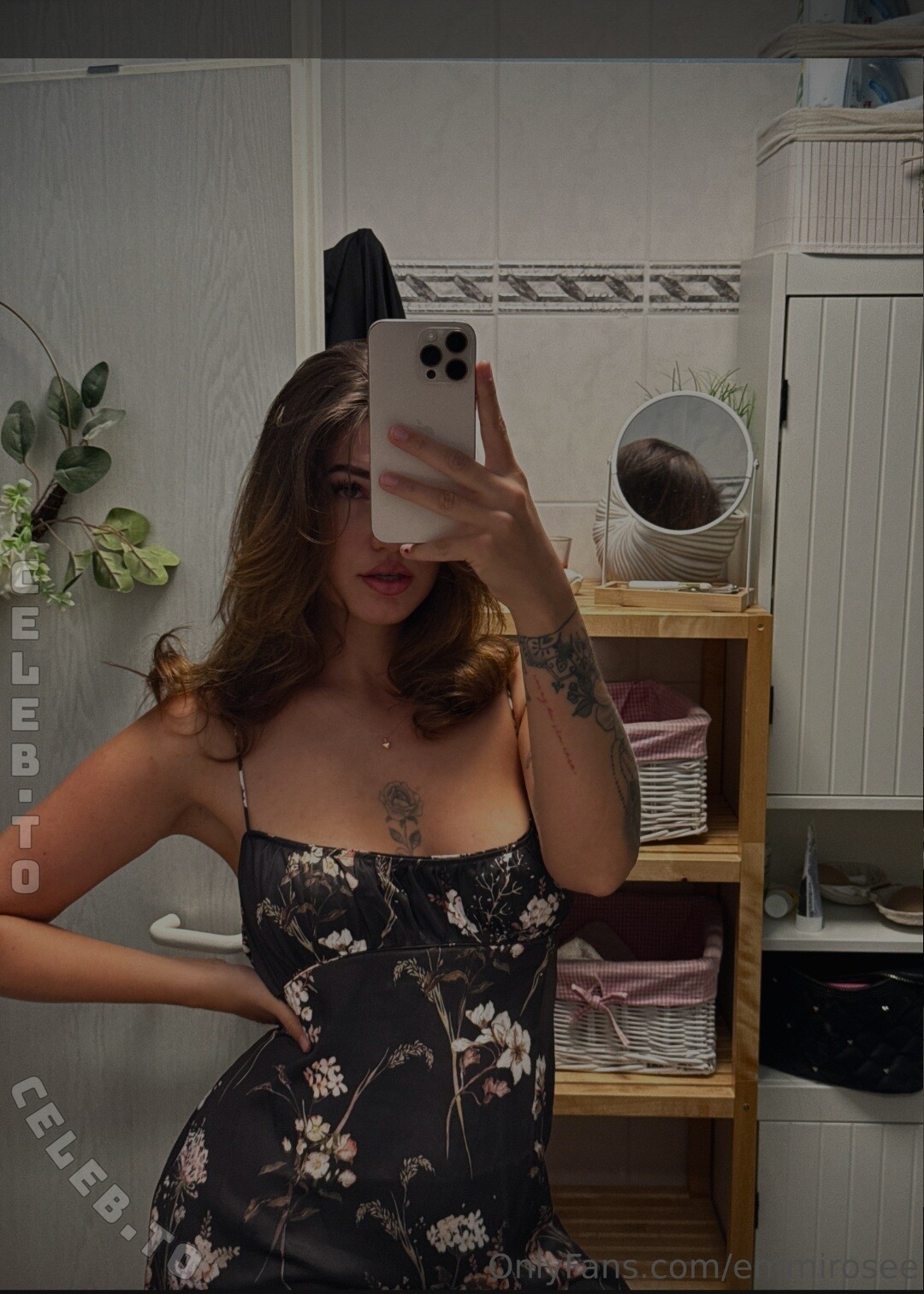 Emmirosee_ nude photo 4