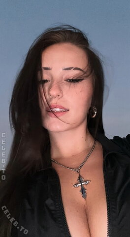 Emmo New (1 photo)