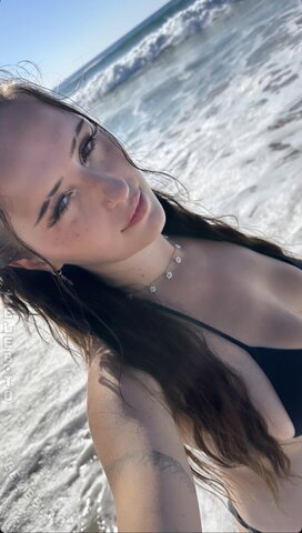 Emmo nude photo 1