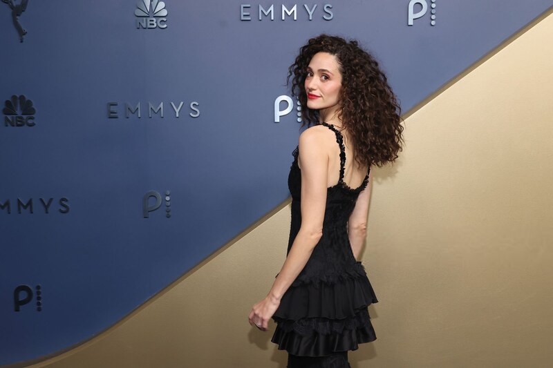 Emmy Rossum nude photo 2