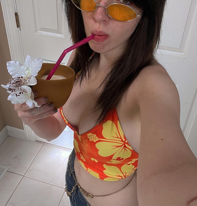 Emmy nude photo 2