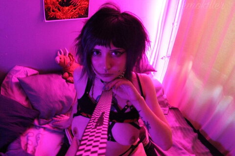 emok1ller nude photo 1