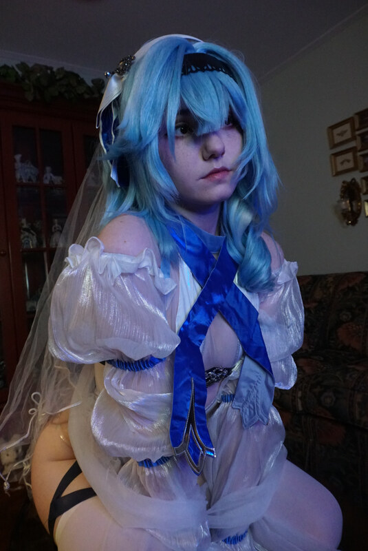 Emory nude photo 6